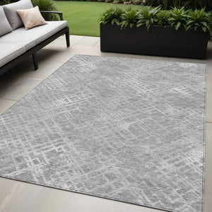 Homeroots 3' Stylish Beige Tan And Ivory Geometric Washable Area Rug For Indoor And Outdoor Spaces 5' X 8' Polyester 588311
