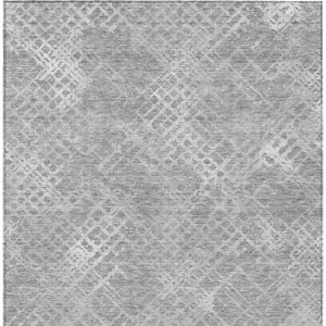Homeroots 3' Stylish Beige Tan And Ivory Geometric Washable Area Rug For Indoor And Outdoor Spaces 5' X 8' Polyester 588311