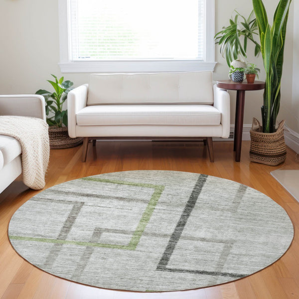 Homeroots 3' Geometric Washable Indoor Outdoor Area Rug In Green And Charcoal – Stylish, Durable Design 8' Round Polyester 588334