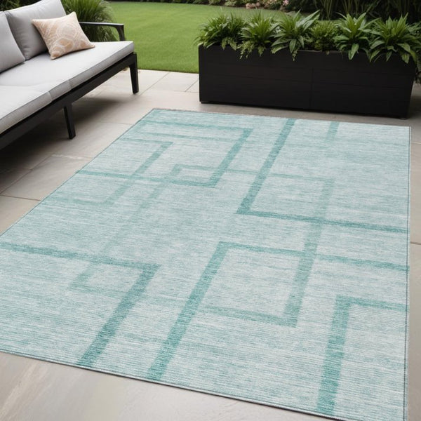 Homeroots 3' Artichoke Green Geometric Washable Area Rug - Stylish Indoor/Outdoor Accent For Any Space 5' X 8' Polyester 588421