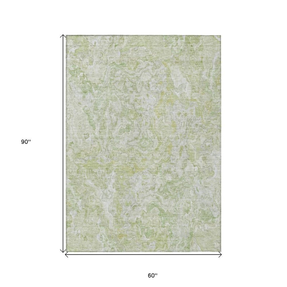 HomeRoots 5' Abstract Area Rug in Artichoke and Fern Green – Durable, Washable for Indoor & Outdoor Spaces 5' X 8' 588463