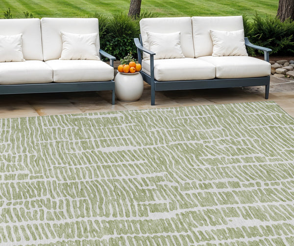 Homeroots 3' Artichoke Green And Ivory Abstract Washable Rug For Indoor And Outdoor Spaces, Stain-resistant Design 9' X 12' Polyester 588490