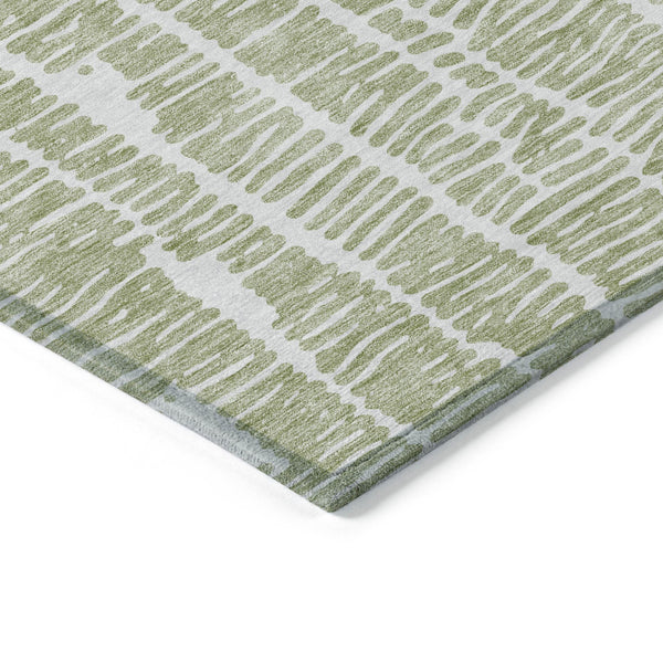 Homeroots 3' Artichoke Green And Ivory Abstract Washable Rug For Indoor And Outdoor Spaces, Stain-resistant Design 9' X 12' Polyester 588490