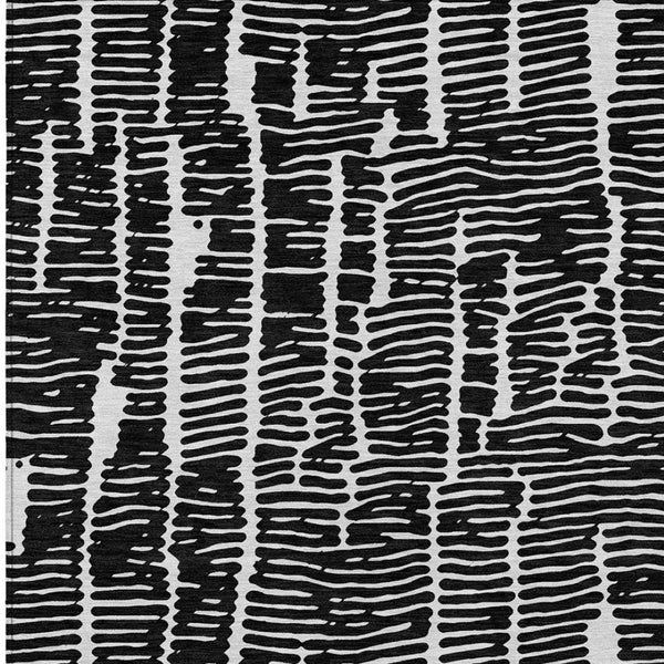 Homeroots 3' Artichoke Green And Ivory Abstract Washable Rug For Indoor And Outdoor Spaces, Stain-resistant Design 5' X 8' Polyester 588493