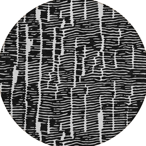 Homeroots 3' Artichoke Green And Ivory Abstract Washable Rug For Indoor And Outdoor Spaces, Stain-resistant Design 8' Round Polyester 588494