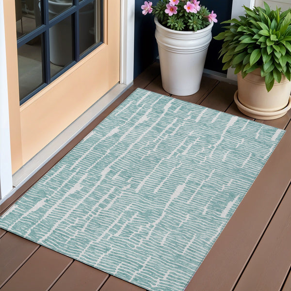 Homeroots 3' Artichoke Green And Ivory Abstract Washable Rug For Indoor And Outdoor Spaces, Stain-resistant Design 3' X 5' Polyester 588516