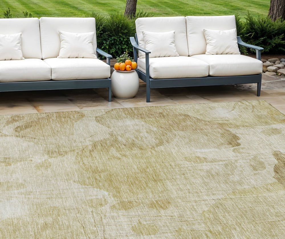 HomeRoots 9' Elegant Beige Tan and Ivory Floral Washable Area Rug for Indoor and Outdoor Spaces, Durable Design 9' X 12' 588532