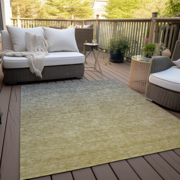 Homeroots 3' Beige Tan And Taupe Ombre Washable Area Rug - Stylish Design For Indoor And Outdoor Spaces 5' X 8' Polyester 588565