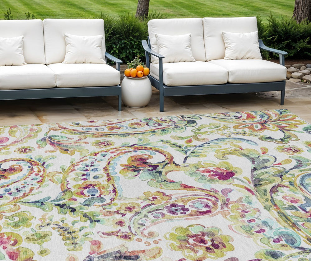 HomeRoots 5' Washable Indoor Outdoor Area Rug in Ivory, Fern Green & Artichoke Paisley - Durable & Stylish 10' X 14' 588623