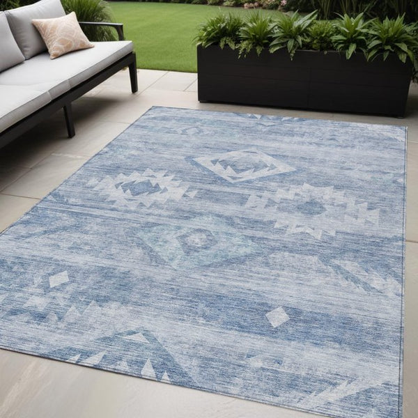 Homeroots 3' Aqua Turquoise Southwestern Area Rug - Stylish Washable Design For Indoor & Outdoor Use 5' X 8' Polyester 588697