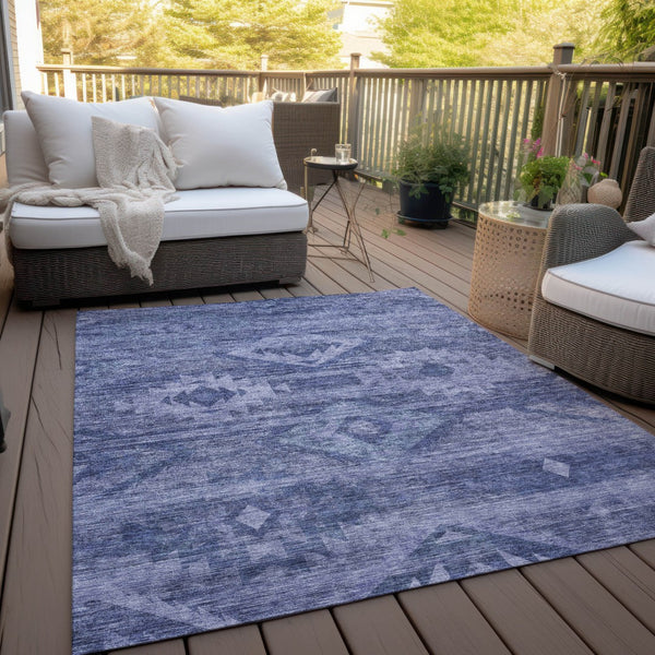 Homeroots 3' Aqua Turquoise Southwestern Area Rug - Stylish Washable Design For Indoor & Outdoor Use 5' X 8' Polyester 588709