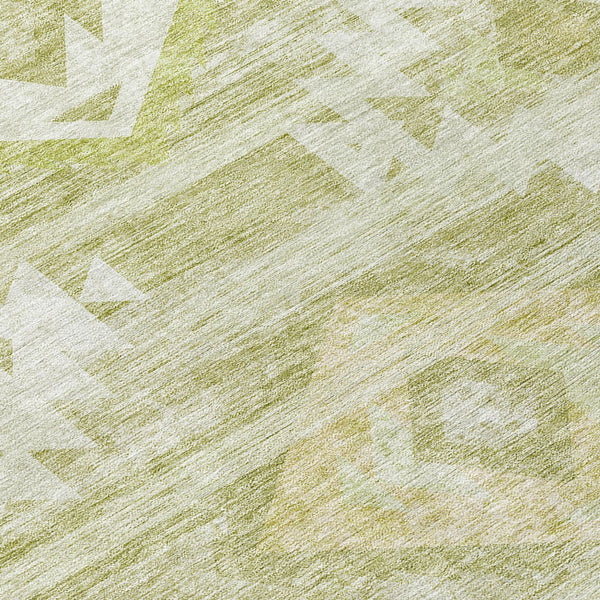 Homeroots 3' Aqua Turquoise Southwestern Area Rug - Stylish Washable Design For Indoor & Outdoor Use 8' Round Polyester 588722