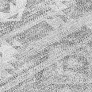 Homeroots 3' Aqua Turquoise Southwestern Area Rug - Stylish Washable Design For Indoor & Outdoor Use 8' Round Polyester 588728