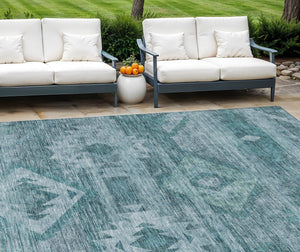 Homeroots 3' Aqua Turquoise Southwestern Area Rug - Stylish Washable Design For Indoor & Outdoor Use 9' X 12' Polyester 588736
