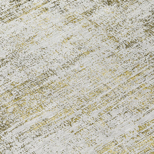 Homeroots 3' Stylish Ivory Orange Blush Abstract Washable Area Rug For Indoor And Outdoor Spaces, Durable Design 8' Round Polyester 588758