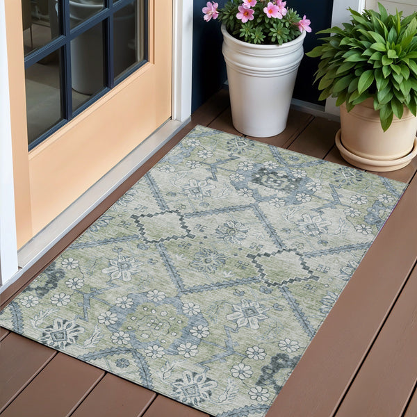 Homeroots 3' Stylish Floral Washable Area Rug - Durable Artichoke Green & Denim Blue For Indoor & Outdoor Use 3' X 5' Polyester 588852