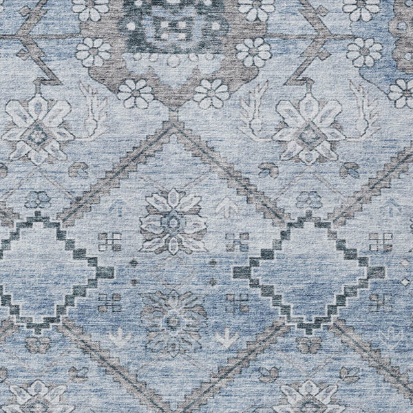 Homeroots 3' Stylish Floral Washable Area Rug - Durable Artichoke Green & Denim Blue For Indoor & Outdoor Use 3' X 5' Polyester 588864