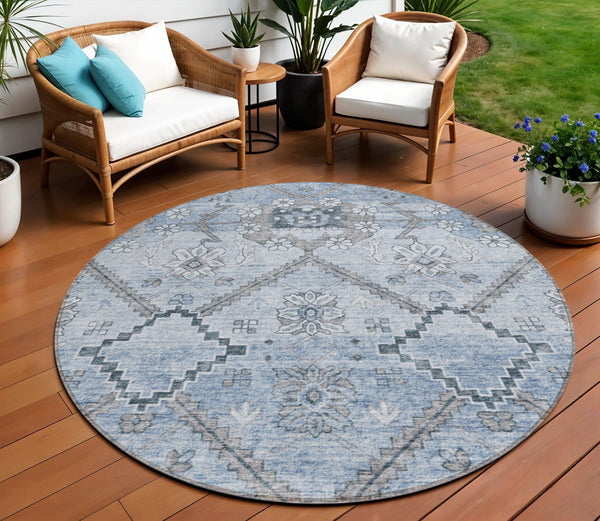 Homeroots 3' Stylish Floral Washable Area Rug - Durable Artichoke Green & Denim Blue For Indoor & Outdoor Use 8' Round Polyester 588866