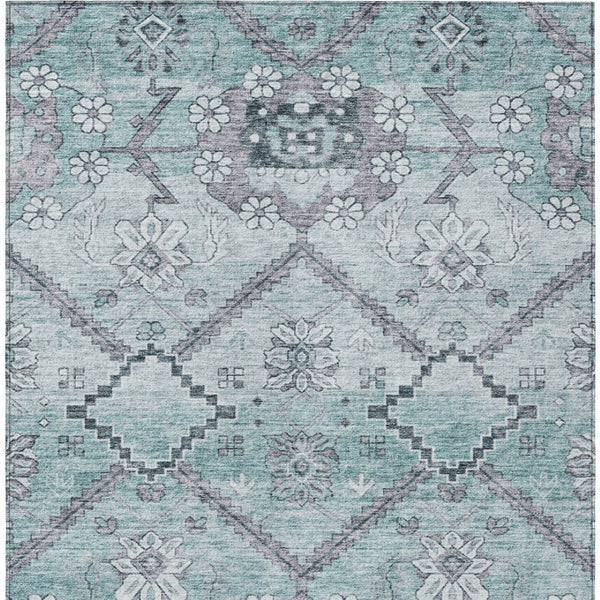 Homeroots 3' Stylish Floral Washable Area Rug - Durable Artichoke Green & Denim Blue For Indoor & Outdoor Use 5' X 8' Polyester 588877