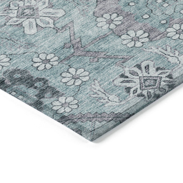 Homeroots 3' Stylish Floral Washable Area Rug - Durable Artichoke Green & Denim Blue For Indoor & Outdoor Use 5' X 8' Polyester 588877
