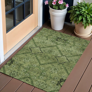 Homeroots 3' Inviting Floral Washable Area Rug For Indoor And Outdoor Spaces – Durable, Stain-resistant Design 3' X 5' Polyester 588900