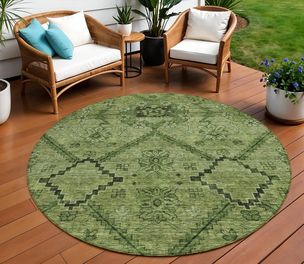 Homeroots 3' Inviting Floral Washable Area Rug For Indoor And Outdoor Spaces – Durable, Stain-resistant Design 8' Round Polyester 588902
