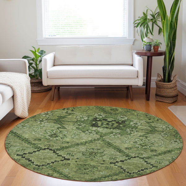 Homeroots 3' Inviting Floral Washable Area Rug For Indoor And Outdoor Spaces – Durable, Stain-resistant Design 8' Round Polyester 588902