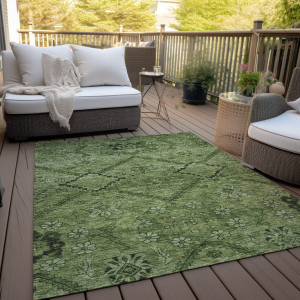 Homeroots 3' Inviting Floral Washable Area Rug For Indoor And Outdoor Spaces – Durable, Stain-resistant Design 8' X 10' Polyester 588903