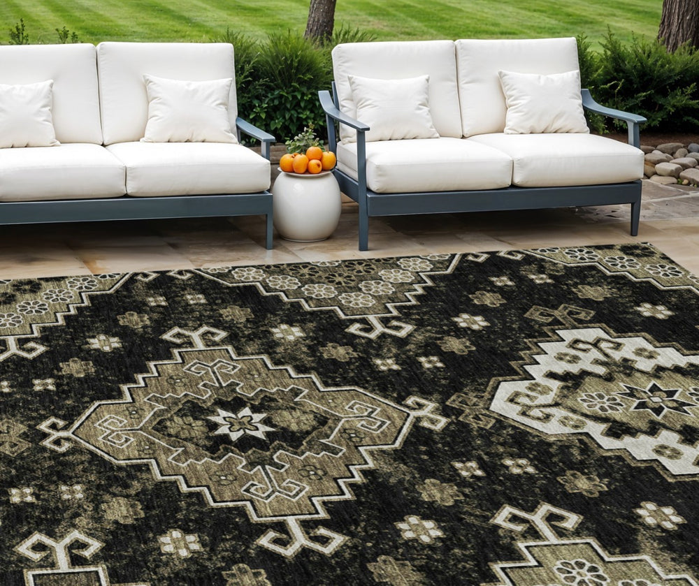 HomeRoots 9' Medallion Washable Indoor Outdoor Area Rug - Durable, Stylish, and Easy-Care for Any Space 9' X 12' 588994