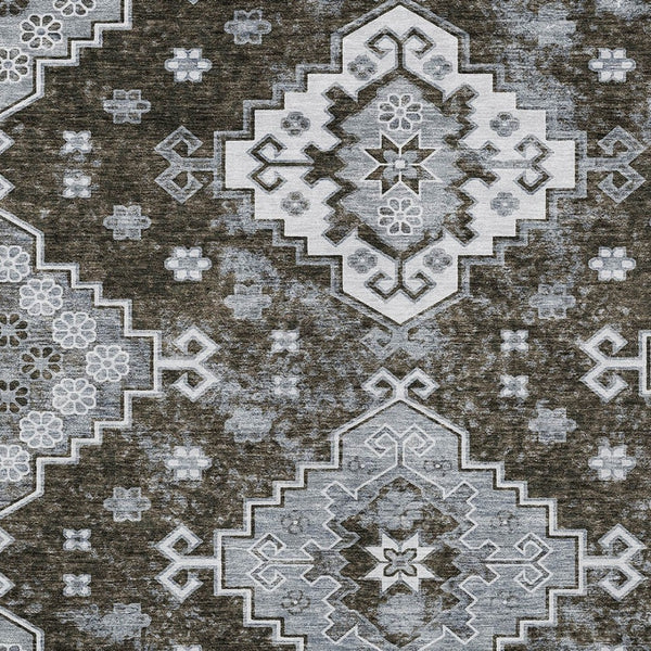 Homeroots 3' Artichoke Green And Lavender Ombre Washable Area Rug For Indoor And Outdoor Stylish Use 5' X 8' Polyester 588997