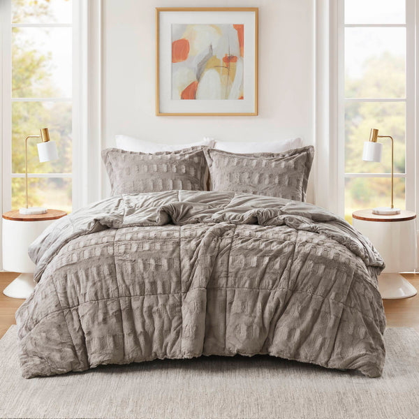 English Elm 3 Pcs King/Cal King Luxurious Faux Fur Comforter Mini Set - Cozy Gray Elegance For Your Bedroom B035P319598