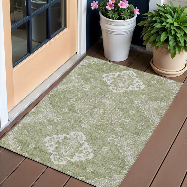 Homeroots 3'' Artichoke Green Medallion Washable Indoor Outdoor Area Rug - Stylish, Durable, And Versatile 3' X 5' Polyester 589020