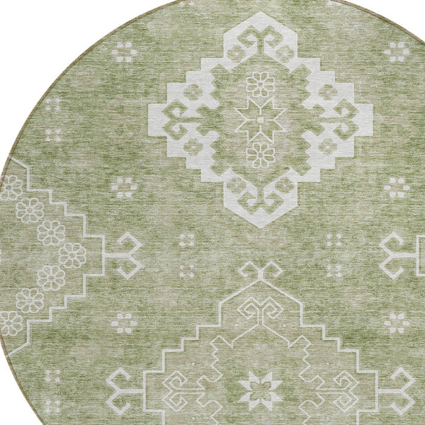 Homeroots 3'' Artichoke Green Medallion Washable Indoor Outdoor Area Rug - Stylish, Durable, And Versatile 8' Round Polyester 589022