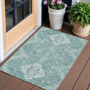 Homeroots 3'' Artichoke Green Medallion Washable Indoor Outdoor Area Rug - Stylish, Durable, And Versatile 3' X 5' Polyester 589026