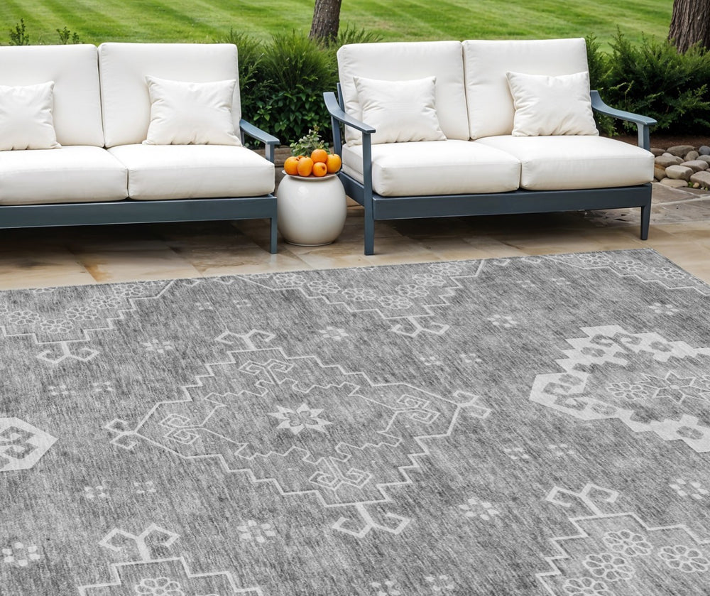 HomeRoots 5' Gray and Ivory Medallion Area Rug - Durable, Washable Design for Indoor and Outdoor Spaces 10' X 14' 589043