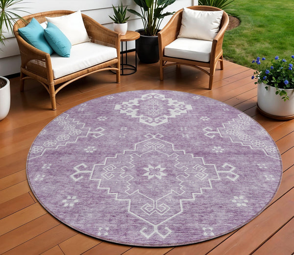 Homeroots 3'' Artichoke Green Medallion Washable Indoor Outdoor Area Rug - Stylish, Durable, And Versatile 8' Round Polyester 589046