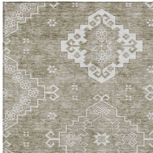 Homeroots 3'' Artichoke Green Medallion Washable Indoor Outdoor Area Rug - Stylish, Durable, And Versatile 5' X 8' Polyester 589051