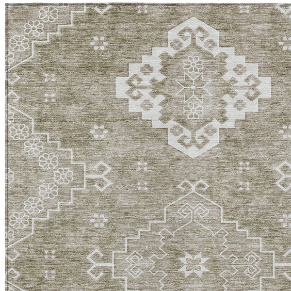 Homeroots 3'' Artichoke Green Medallion Washable Indoor Outdoor Area Rug - Stylish, Durable, And Versatile 5' X 8' Polyester 589051