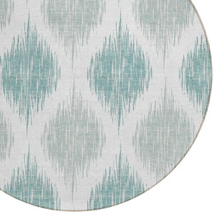 Homeroots 3' Stylish Artichoke Green Ivory Gray Ikat Washable Area Rug For Indoor Outdoor Spaces, Durable Design 8' Round Polyester 589070