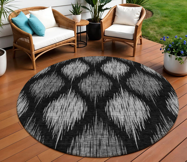 Homeroots 3' Stylish Artichoke Green Ivory Gray Ikat Washable Area Rug For Indoor Outdoor Spaces, Durable Design 8' Round Polyester 589076