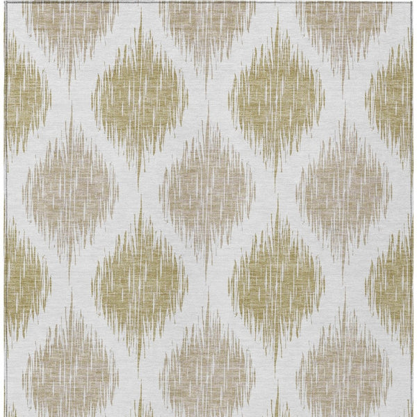 Homeroots 3' Stylish Artichoke Green Ivory Gray Ikat Washable Area Rug For Indoor Outdoor Spaces, Durable Design 5' X 8' Polyester 589099