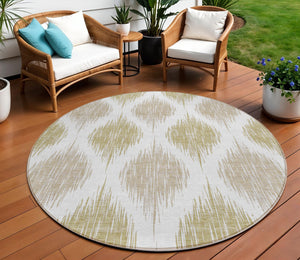 Homeroots 3' Stylish Artichoke Green Ivory Gray Ikat Washable Area Rug For Indoor Outdoor Spaces, Durable Design 8' Round Polyester 589100