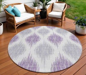 Homeroots 3' Stylish Artichoke Green Ivory Gray Ikat Washable Area Rug For Indoor Outdoor Spaces, Durable Design 8' Round Polyester 589112