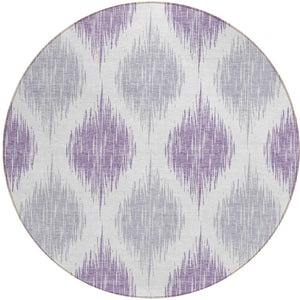 Homeroots 3' Stylish Artichoke Green Ivory Gray Ikat Washable Area Rug For Indoor Outdoor Spaces, Durable Design 8' Round Polyester 589112