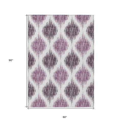 Homeroots 3' Stylish Artichoke Green Ivory Gray Ikat Washable Area Rug For Indoor Outdoor Spaces, Durable Design 5' X 8' Polyester 589117
