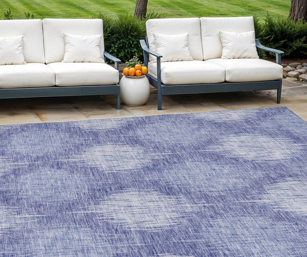 Homeroots 3' Stylish Ikat Washable Area Rug In Artichoke Green & Fern Green For Indoor/Outdoor Spaces 8' X 10' Polyester 589149