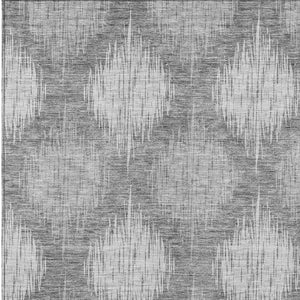Homeroots 3' Stylish Ikat Washable Area Rug In Artichoke Green & Fern Green For Indoor/Outdoor Spaces 5' X 8' Polyester 589153