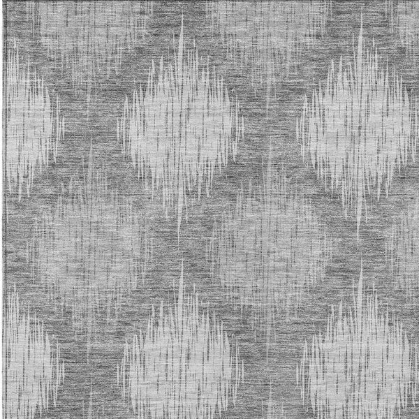 Homeroots 3' Stylish Ikat Washable Area Rug In Artichoke Green & Fern Green For Indoor/Outdoor Spaces 5' X 8' Polyester 589153