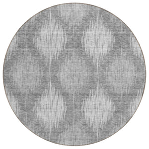 HomeRoots 5' Stylish Gray Silver Charcoal Ikat Washable Area Rug for Indoor/Outdoor High-Traffic Spaces 8' Round 589154