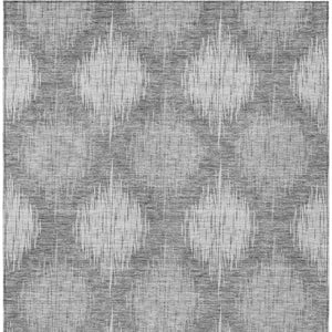 Homeroots 3' Stylish Ikat Washable Area Rug In Artichoke Green & Fern Green For Indoor/Outdoor Spaces 9' X 12' Polyester 589156